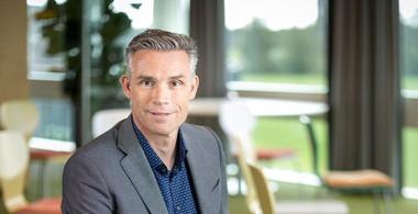 Jan Gerard Hoendervanger promoveert op flexkantoor